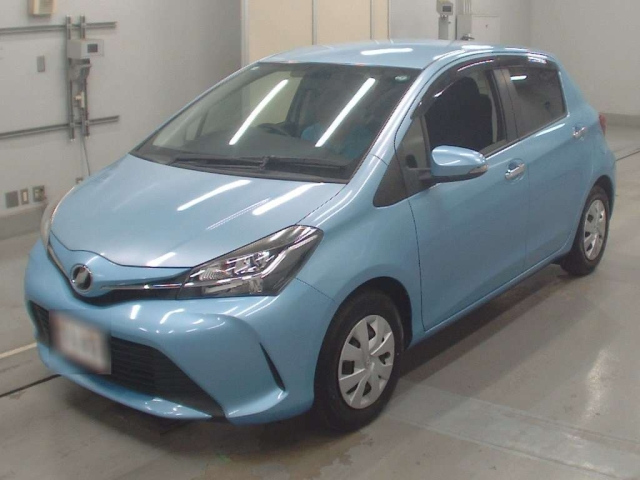 TOYOTA VITZ 2016