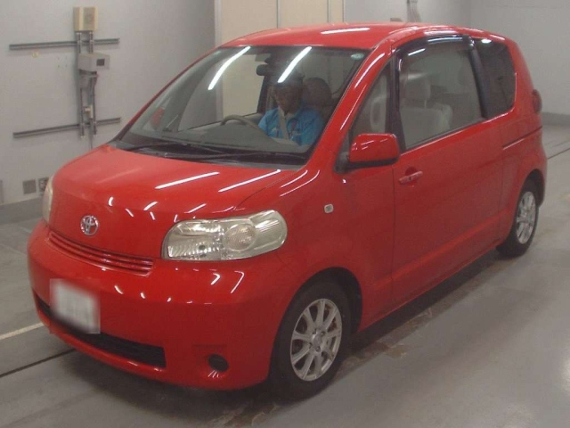 TOYOTA PORTE 2011