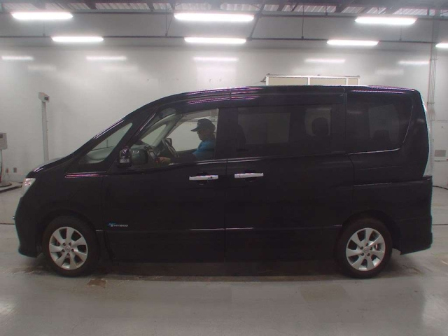 NISSAN SERENA 2013