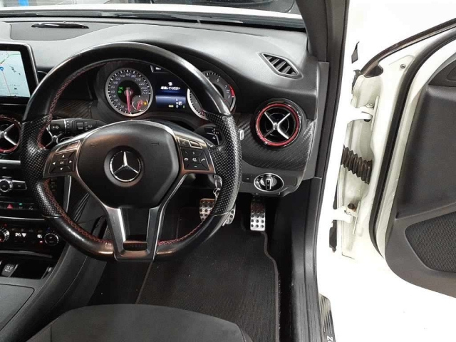 MERCEDES BENZ A CLASS 2014