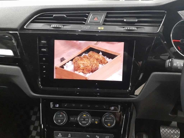VOLKSWAGEN GOLF TOURAN 2018