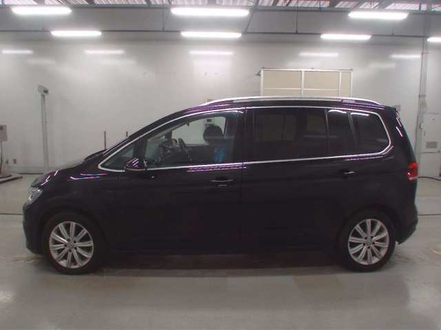 VOLKSWAGEN GOLF TOURAN 2018