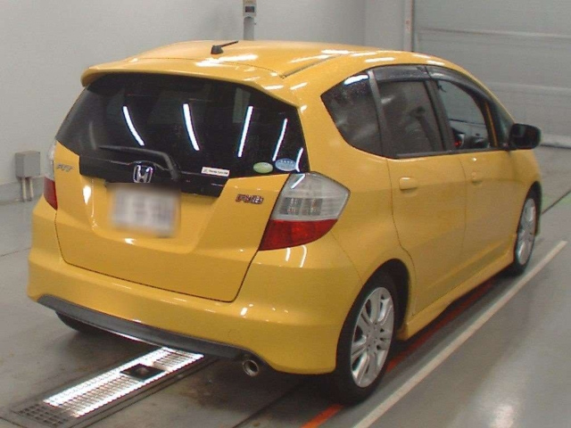 HONDA FIT 2010
