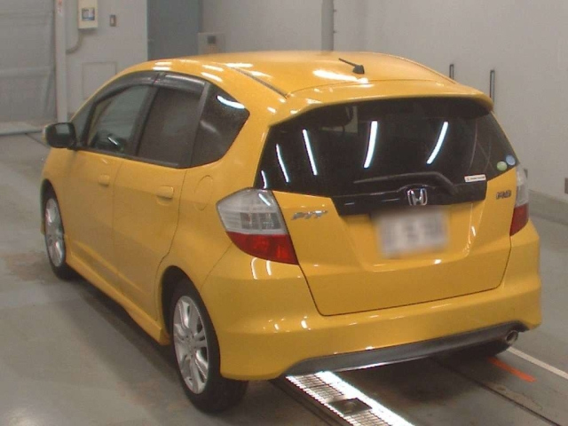 HONDA FIT 2010
