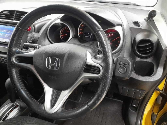 HONDA FIT 2010