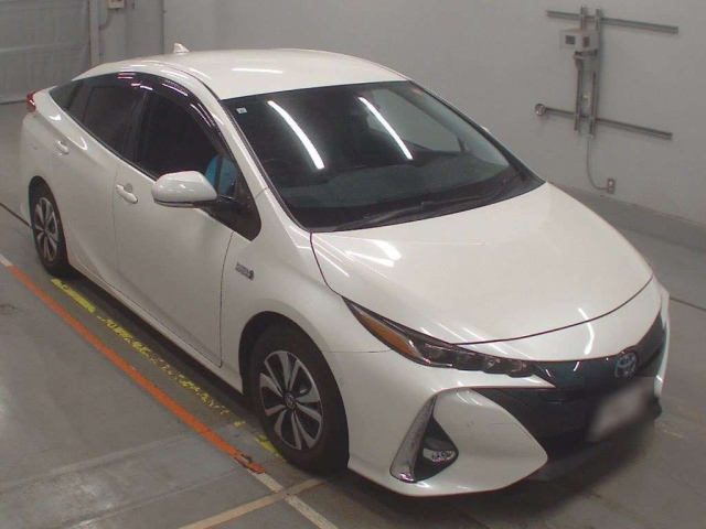 TOYOTA PRIUS PHV 2017
