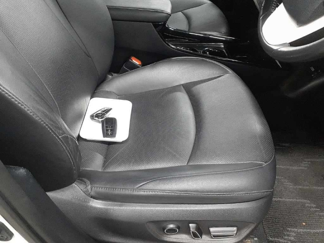 TOYOTA PRIUS PHV 2017
