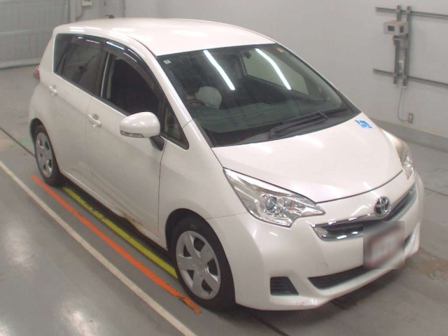 TOYOTA RACTIS 2016