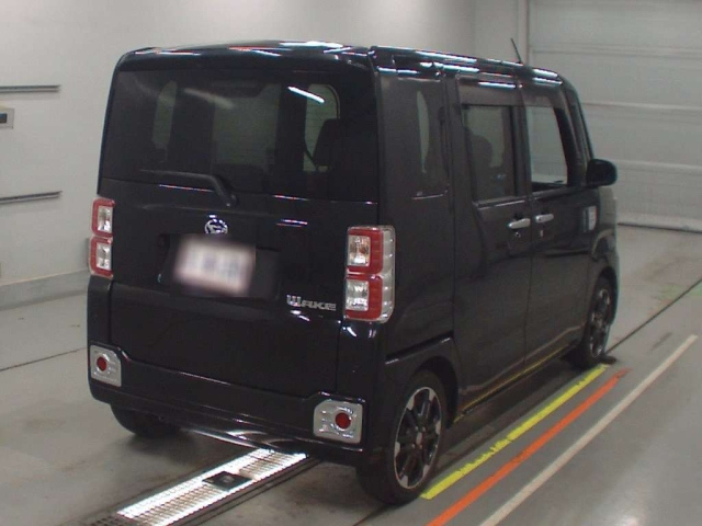 DAIHATSU WAKE 2018