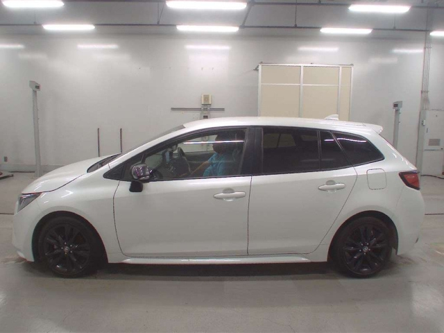 TOYOTA COROLLA TOURING 2021