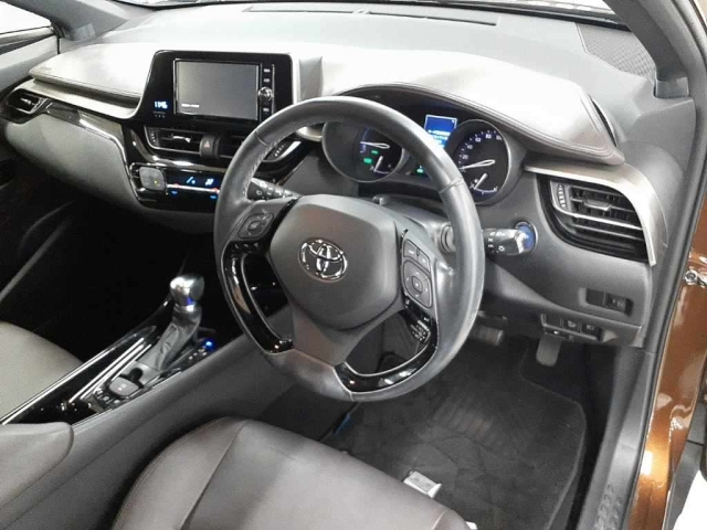 TOYOTA C-HR 2017