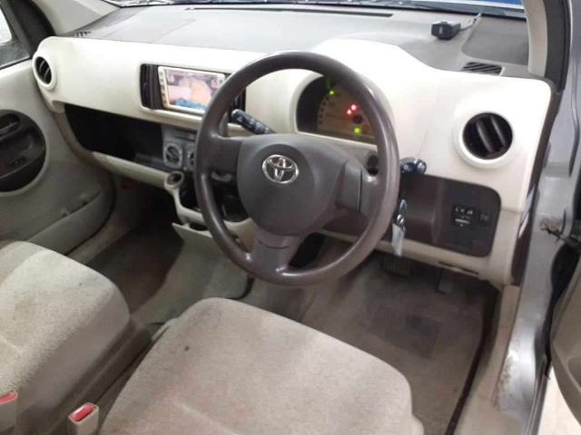 TOYOTA PASSO 2010