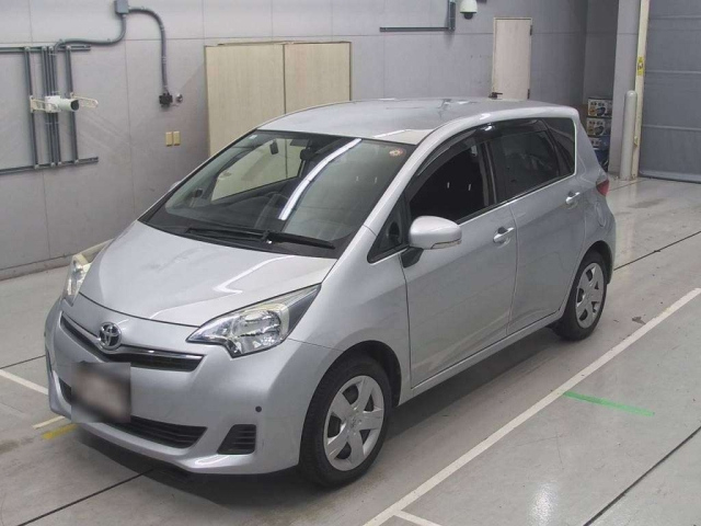 TOYOTA RACTIS 2013