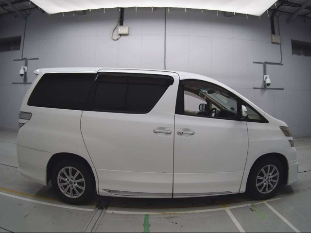 TOYOTA VELLFIRE 2012