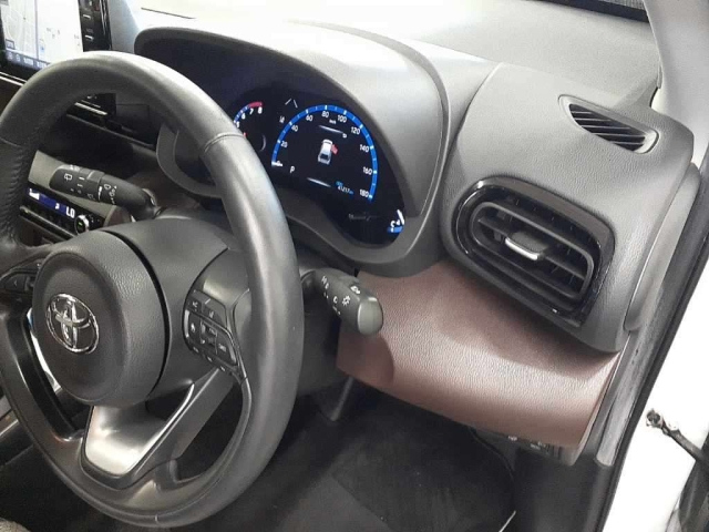 TOYOTA YARIS CROSS 2020