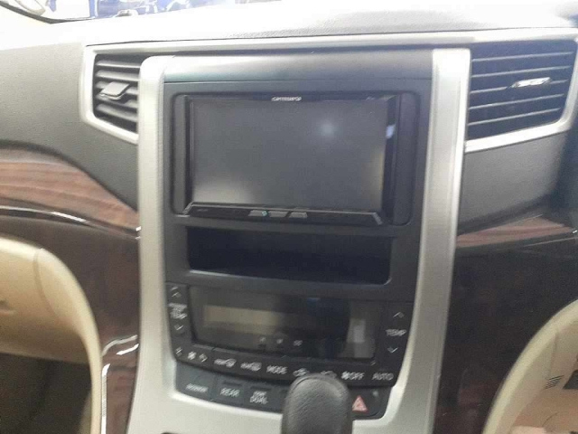 TOYOTA VELLFIRE 2012