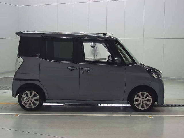 NISSAN DAYZ ROOX 2017