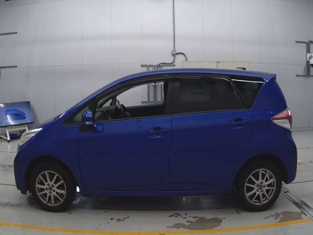 TOYOTA RACTIS 2014
