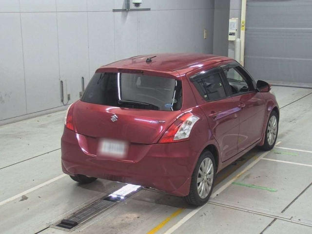 SUZUKI SWIFT 2013
