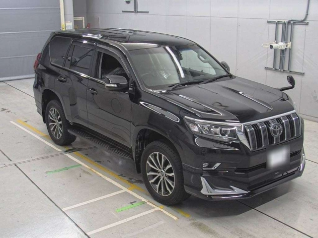 TOYOTA LAND CRUISER PRADO 2019