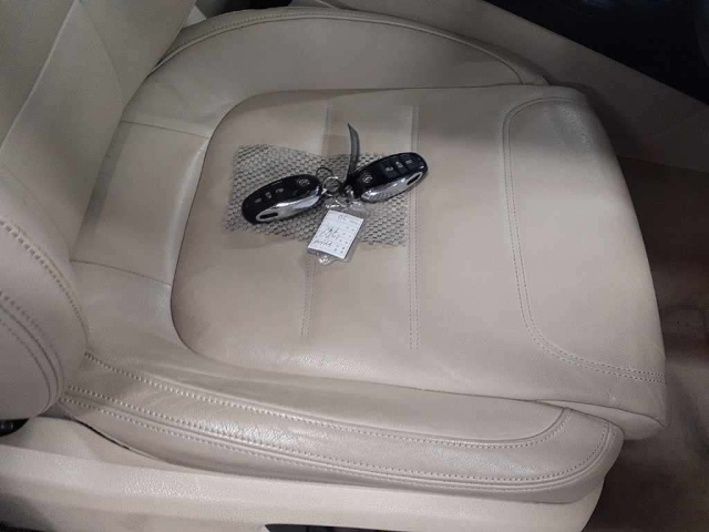 VOLKSWAGEN TOUAREG 2011