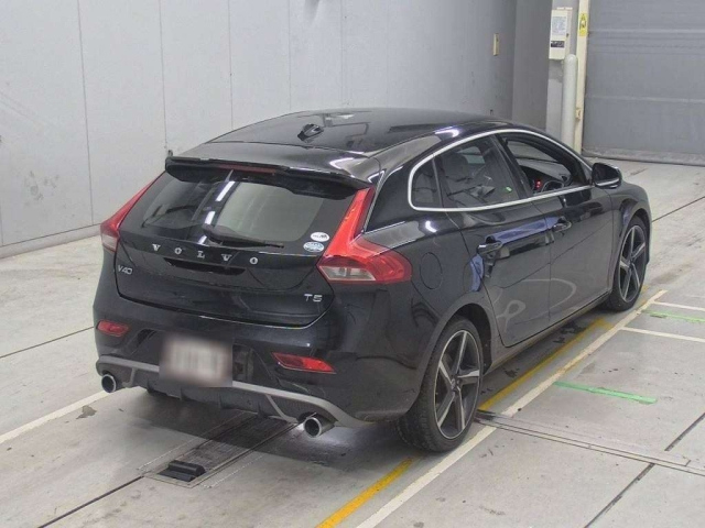 VOLVO V40 2013