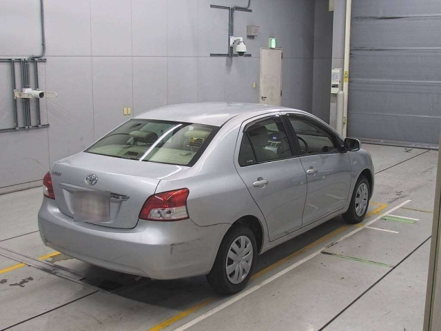 TOYOTA BELTA 2010