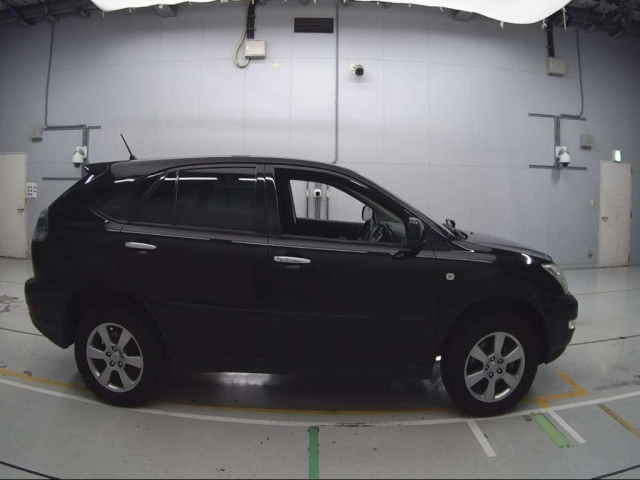 TOYOTA HARRIER 2009