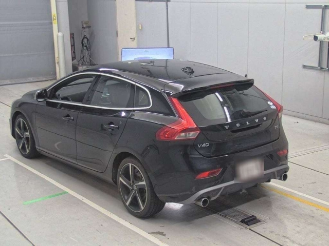 VOLVO V40 2013
