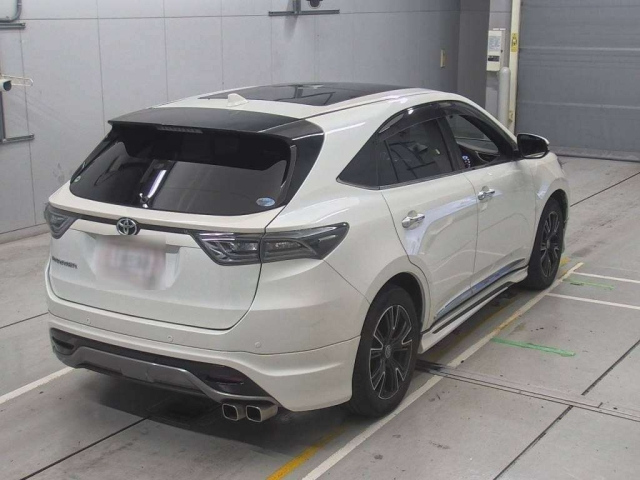 TOYOTA HARRIER 2015
