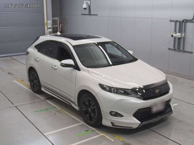 TOYOTA HARRIER 2015