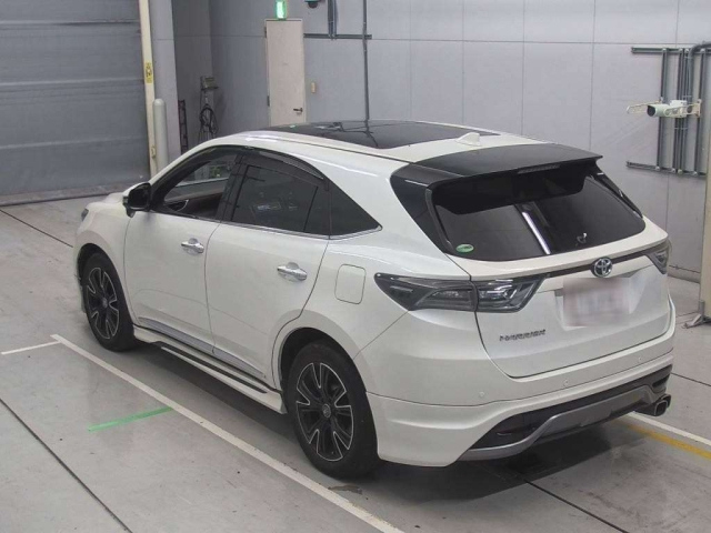 TOYOTA HARRIER 2015