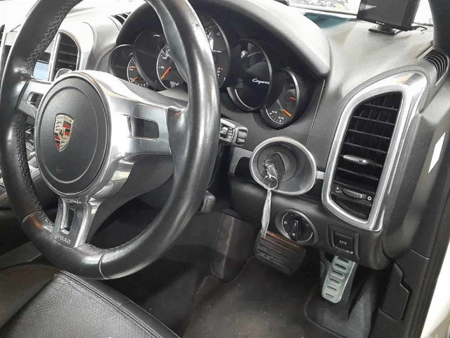 PORSCHE CAYENNE 2011