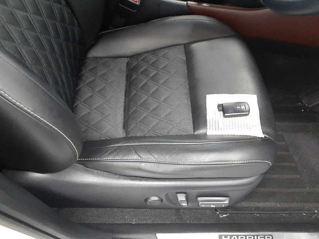TOYOTA HARRIER 2015