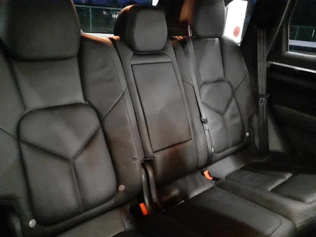 PORSCHE CAYENNE 2011