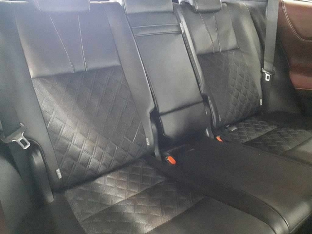 TOYOTA HARRIER 2015
