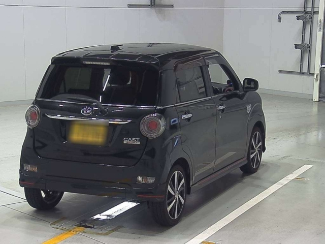 DAIHATSU CAST 2015
