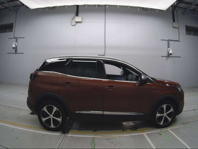 PEUGEOT 3008 2019