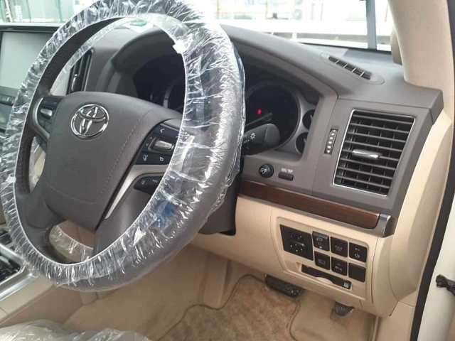 TOYOTA LAND CRUISER 2021