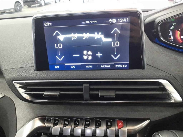 PEUGEOT 3008 2019