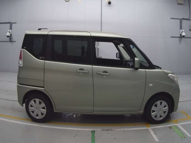 SUZUKI SOLIO 2015