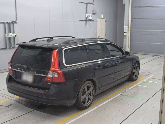 VOLVO V70 2008