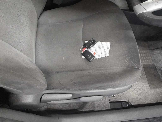 TOYOTA PRIUS 2010