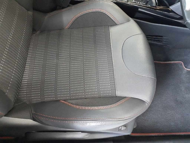 PEUGEOT 2008 2019