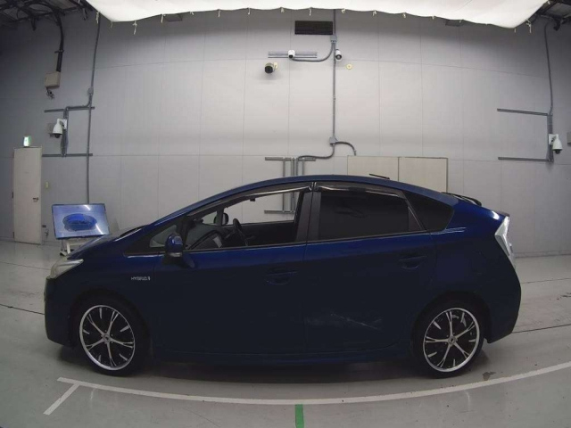 TOYOTA PRIUS 2010