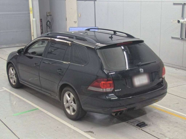 VOLKSWAGEN GOLF VARIANT 2010