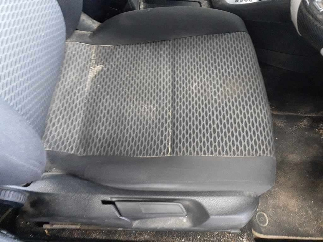 VOLKSWAGEN GOLF VARIANT 2010