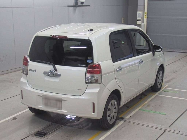 TOYOTA SPADE 2017
