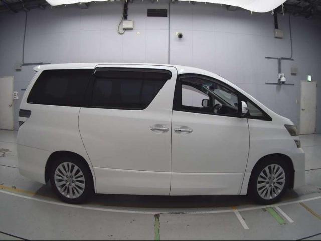 TOYOTA VELLFIRE 2012