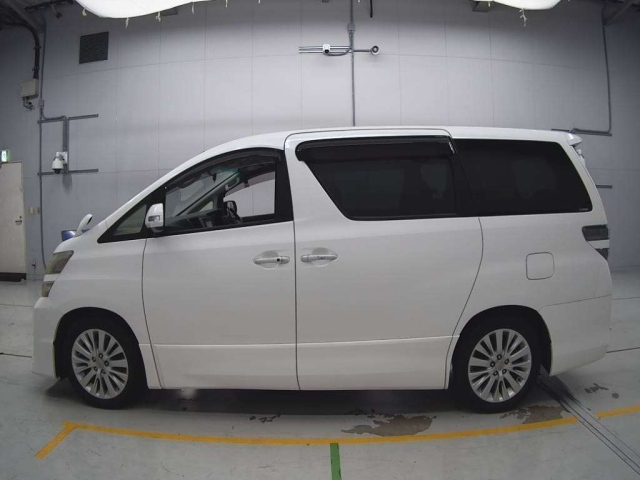 TOYOTA VELLFIRE 2012